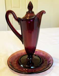 Cambridge Glass #1917/384 Covered Syrup